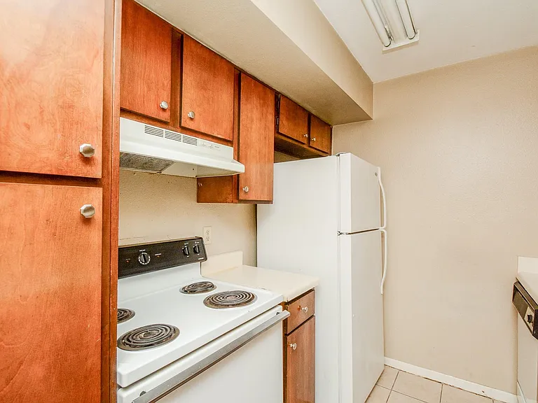 8519 Hearth Dr #26 — Photo 9