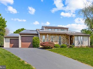 6119 Geneva Dr, East Petersburg, PA