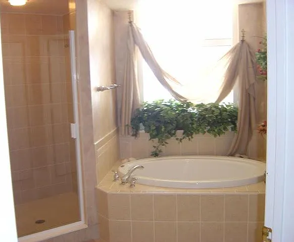Master bathroom.