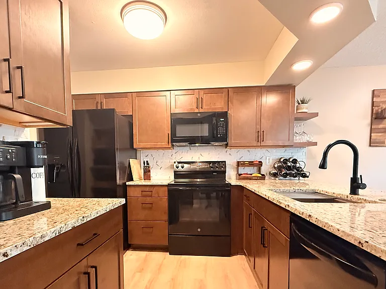 5714 W Atlantic Pl — Photo 12