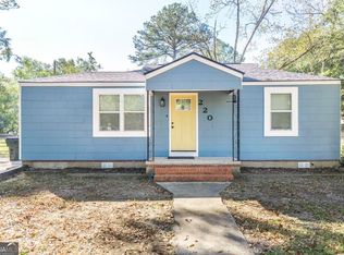 220 Peachtree Cir, Warner Robins, GA 31088