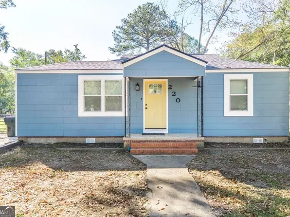 220 Peachtree Cir, Warner Robins, GA 31088