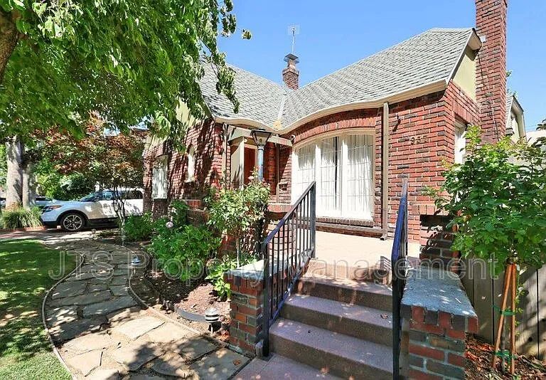 937 Sonoma Way — Photo 7