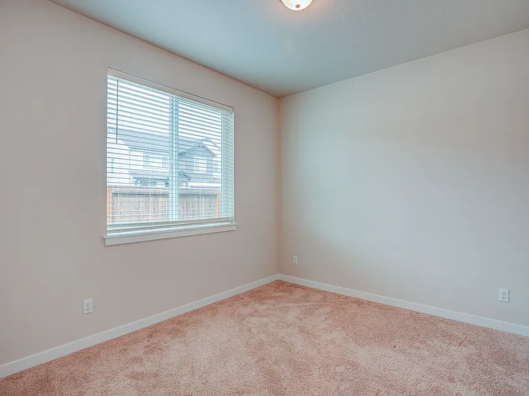 4102 NE 186th St — Photo 22