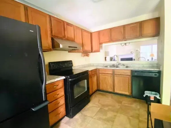 224 Saint Andrews Ln, Chapel Hill, NC 27517