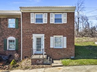 1658 Foxhaven Dr APT 10, Richmond, KY 40475