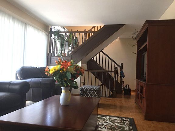 3rd image of 2220 Clayville Ct