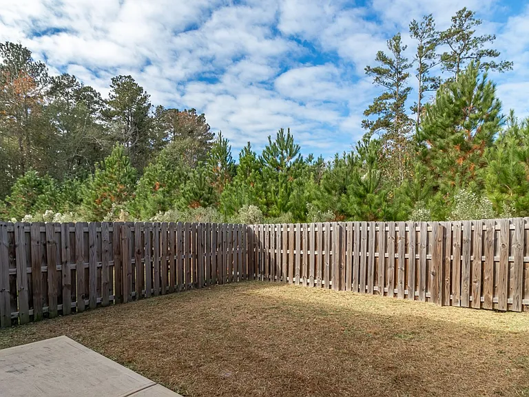906 Erika Ln — Photo 22
