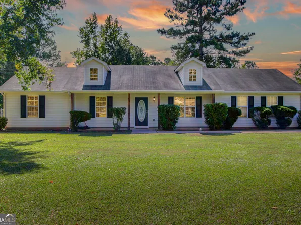 114 Floresta Dr, McDonough, GA 30252