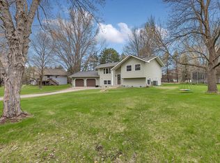 1927 Cooper Hills Rd, Saint Cloud, MN 56301