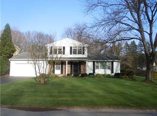 30 Tree Brook Dr #ES, Rochester, NY 14625