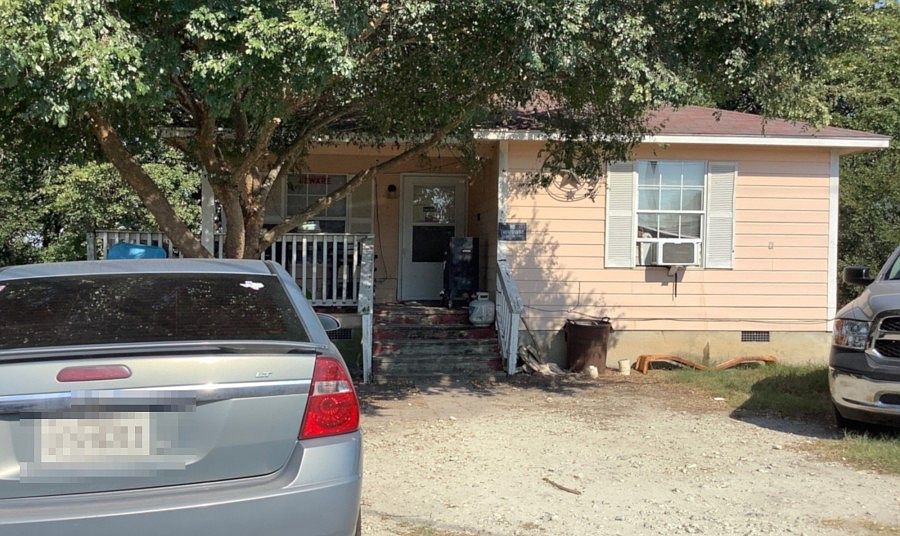 1st image of 128 Meadow Lake Dr