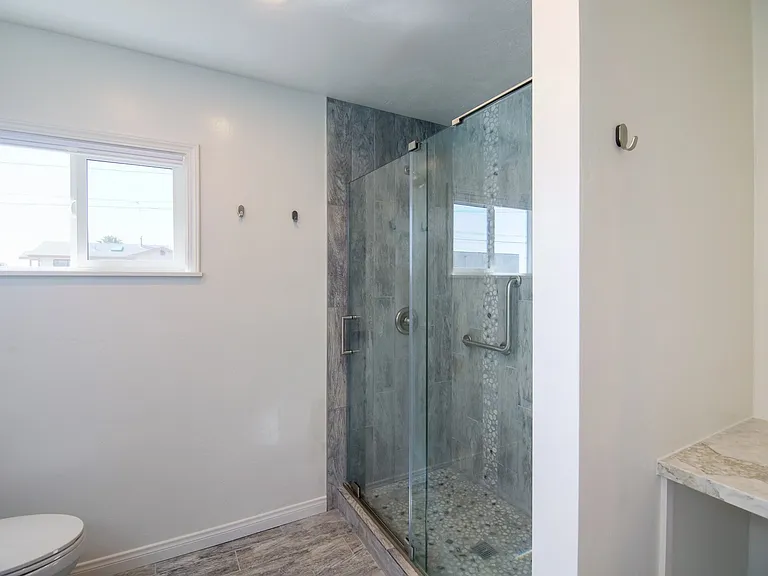 220 2nd St — Photo 14