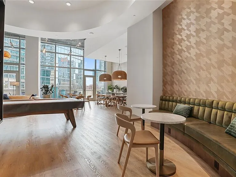 1080 Peachtree St NE #3403 — Photo 20