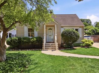 246 Alten Ave NE, Grand Rapids, MI 49503