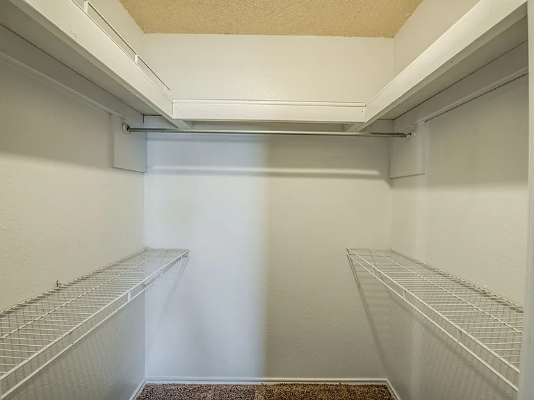 5302 Kenosha Ave — Photo 47