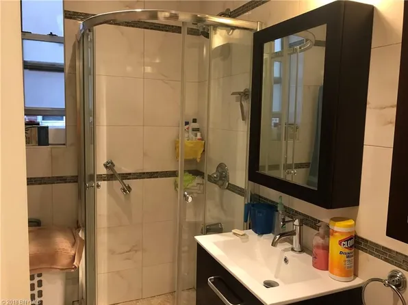 930 East 7th Street image 1 of 5