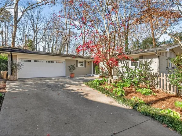 6590 Williamson Dr, Sandy Springs, GA 30328