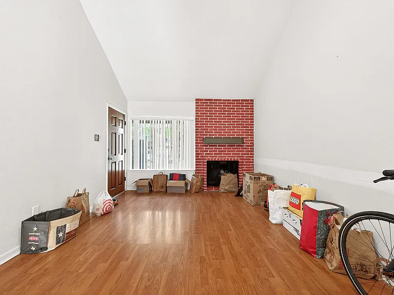 11677 Village Place Dr — Photo 10