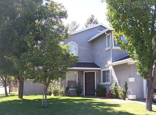 6896 Cal Valley Way, Sacramento, CA 95822