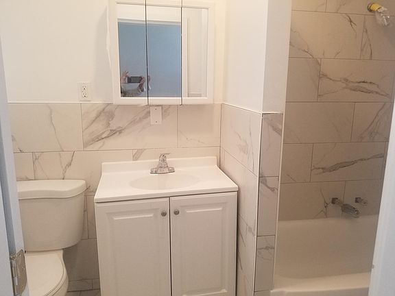 4th image of 110 S 12th Ave Floor 2