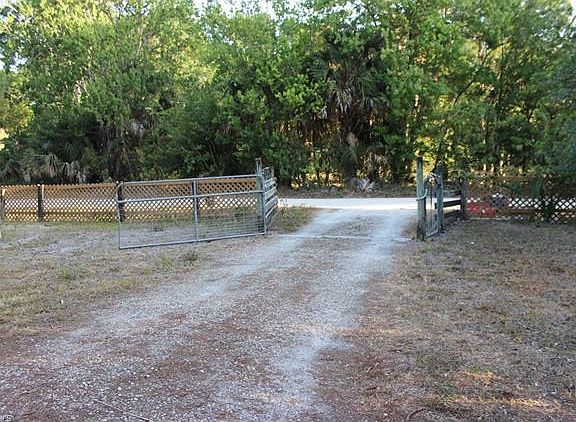 2nd image of 9420 Henderson Grade