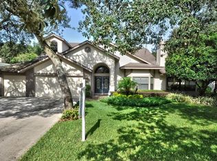 2511 Mason Oaks Dr, Valrico, FL 33596