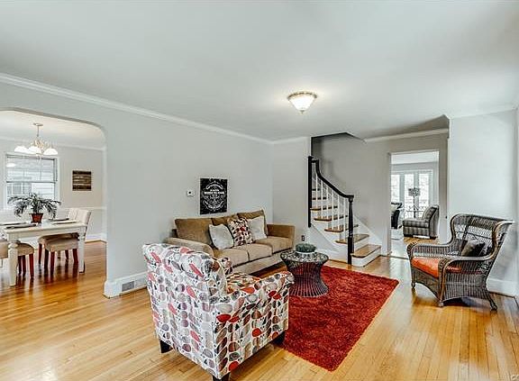 4th image of 4208 Grove Ave