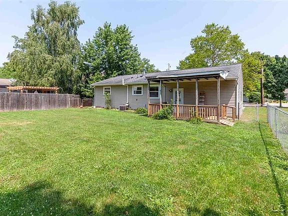 3rd image of 311 N Maiden Ln