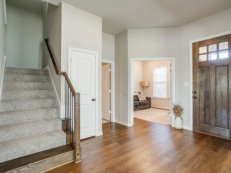 153 Misty Mountain Ln — Photo 5