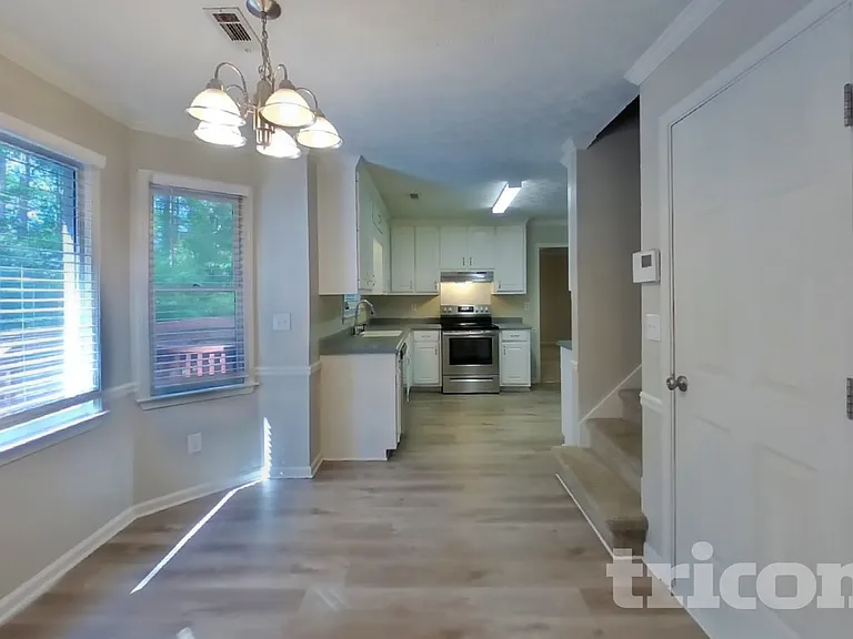 1911 Kevin Dr SE — Photo 6