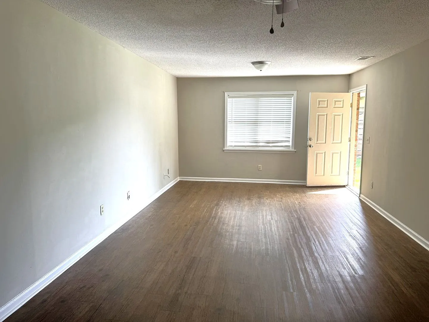 9 University Ct. (Southern Cove) — Photo 3