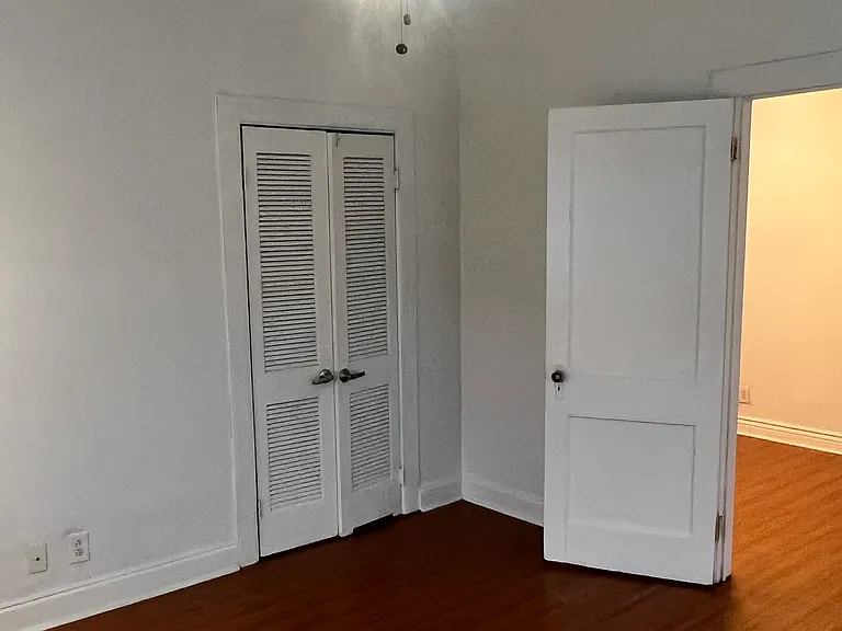 3538 Franklin Ave — Photo 32