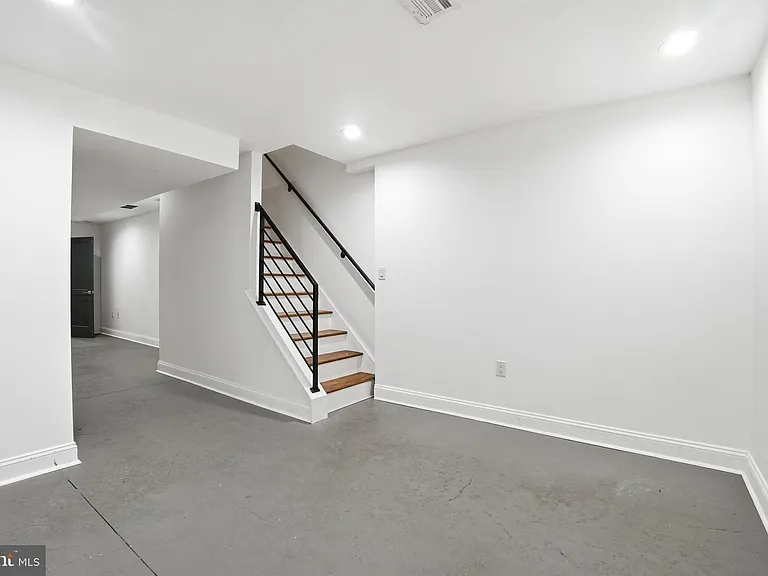 1807 Wylie St — Photo 29