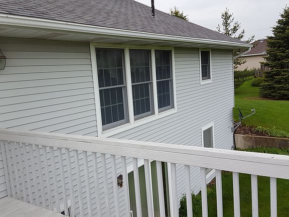 5th image of 415 Westlawn Dr