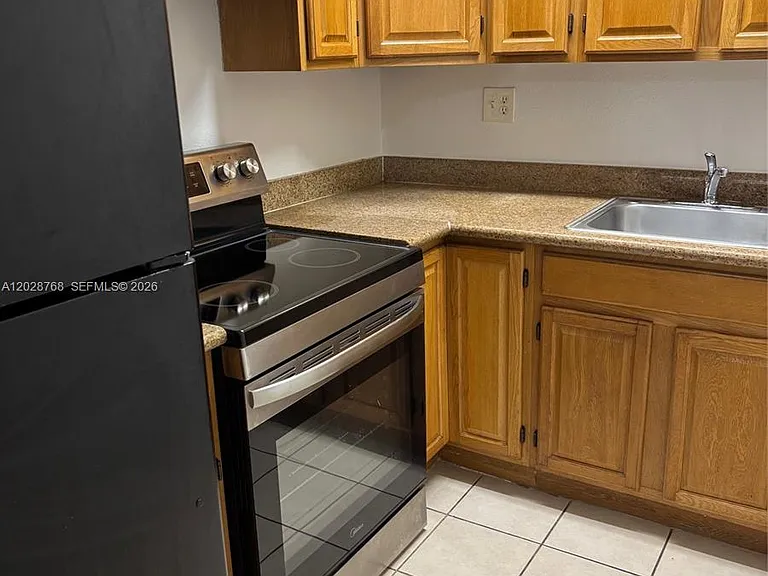 6780 SW 44th St #15 — Photo 3