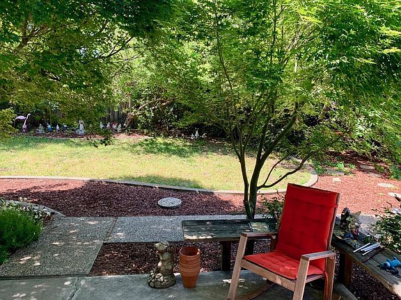 4th image of 6847 Eldridge Dr