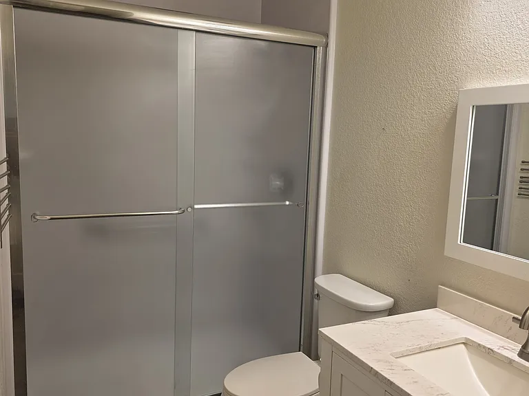 12112 Lamington Dr — Photo 14