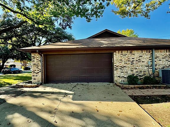 Side entry garage