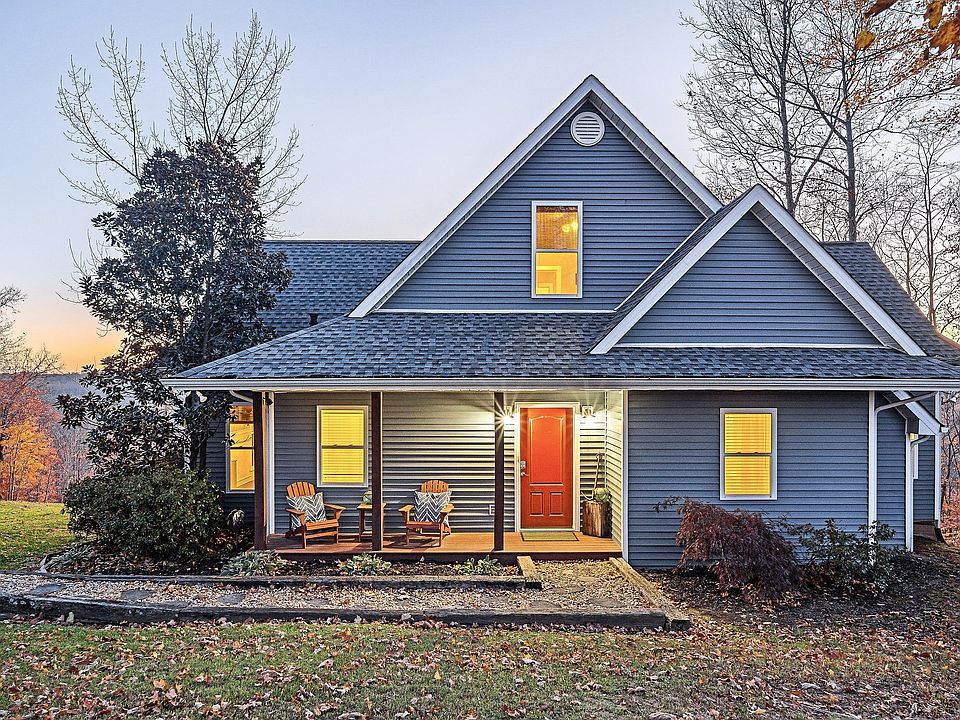 1st image of 401 Oak Dr
