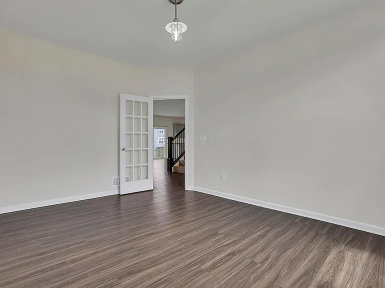 241 Sunstone Ln — Photo 10