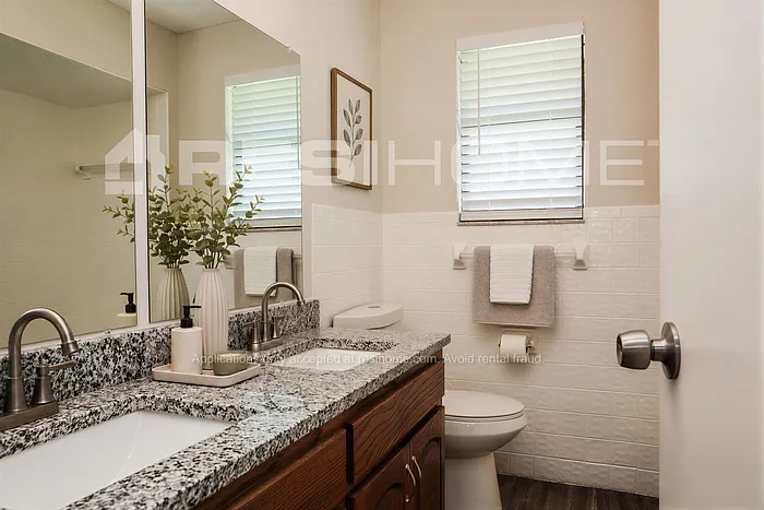 10775 Pinholster Rd — Photo 10
