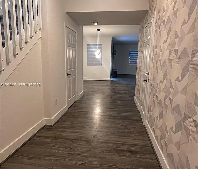 3423 W 110th St — Photo 2