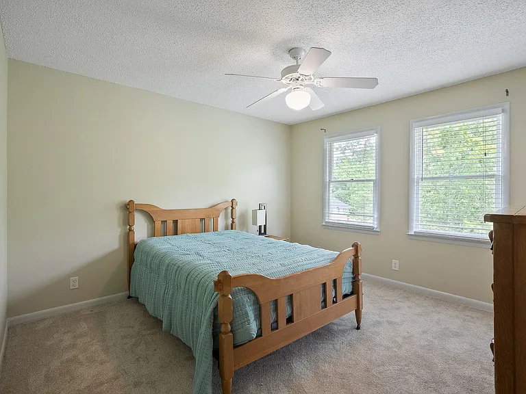 1712 Ward Ave NE #1 — Photo 7