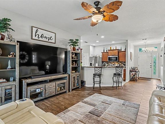 4th image of 1053 Krenson Woods Rd