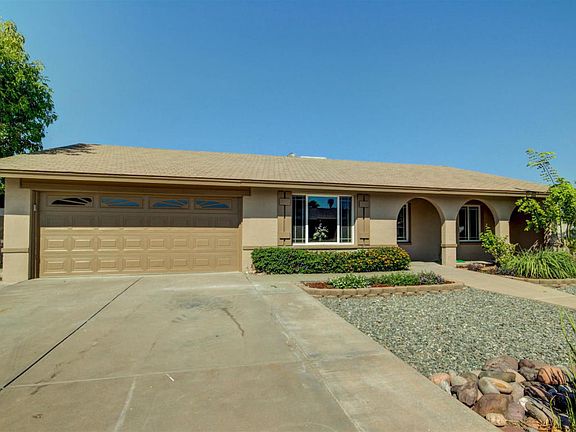 3rd image of 2054 E Stanford Dr