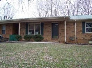 126 School Mountain Rd, Livingston, TN 38570