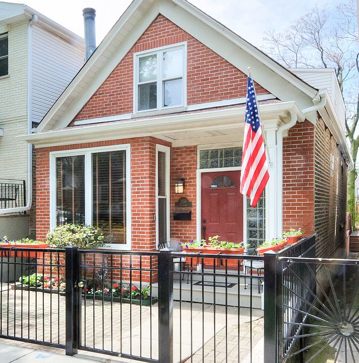 1st image of 2156 N Claremont Ave