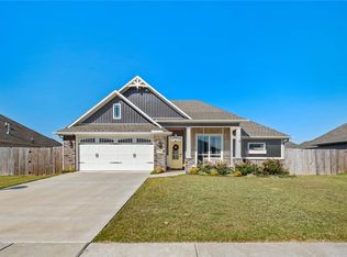 1708 Tull Dr, Pea Ridge, AR 72751