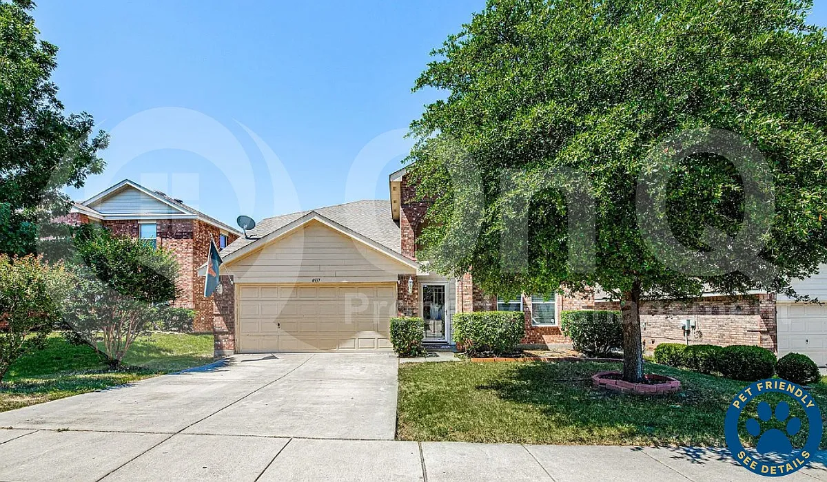 4 bed, 2.0 bath, 2368 sqft, $2,195 — Photo 2